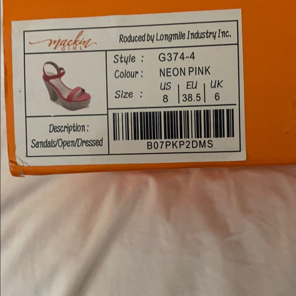 Heels - Picture 4 of 4